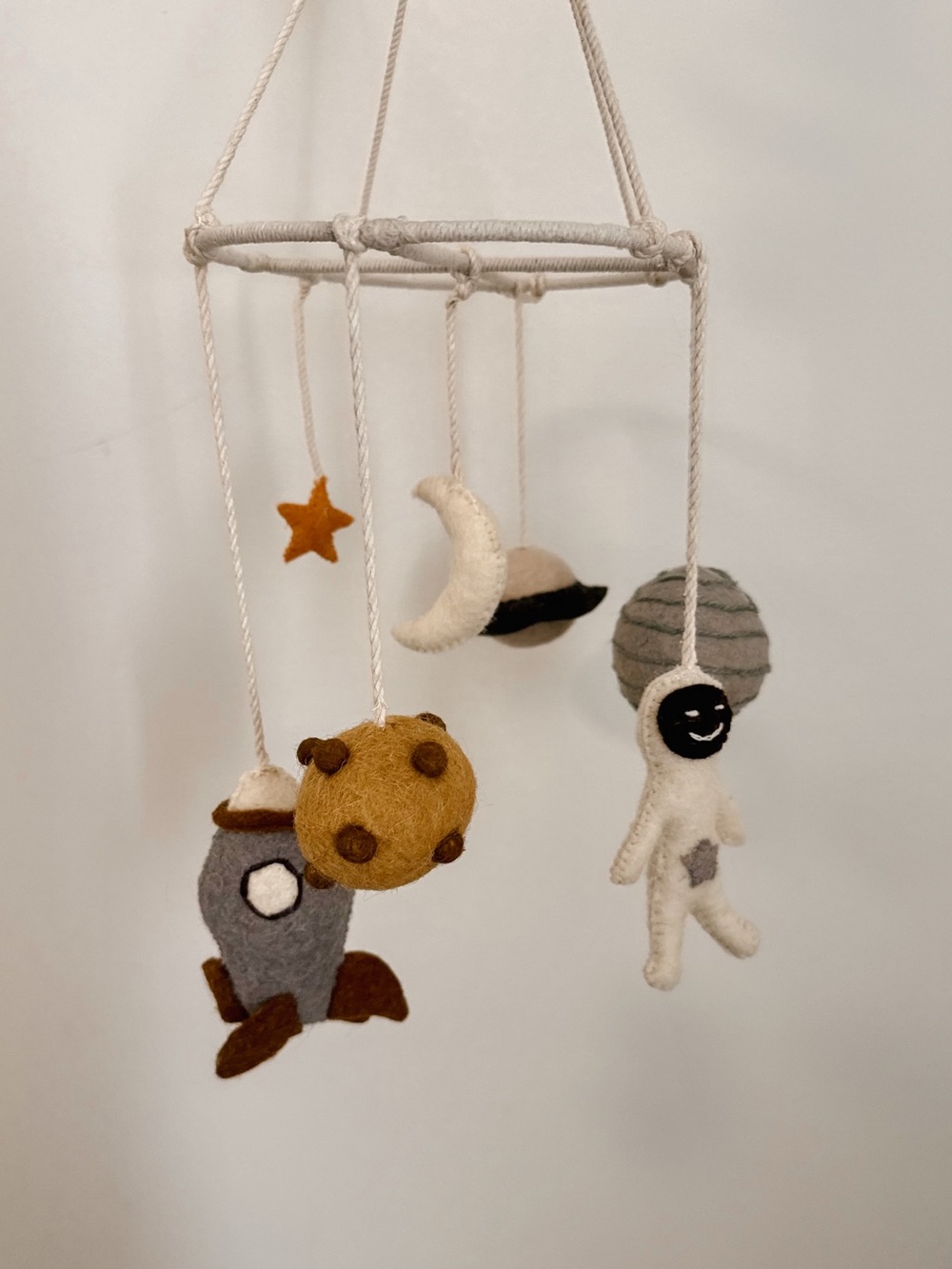 NWT Creative Co-Op Oval Wool Felt Space Mobile